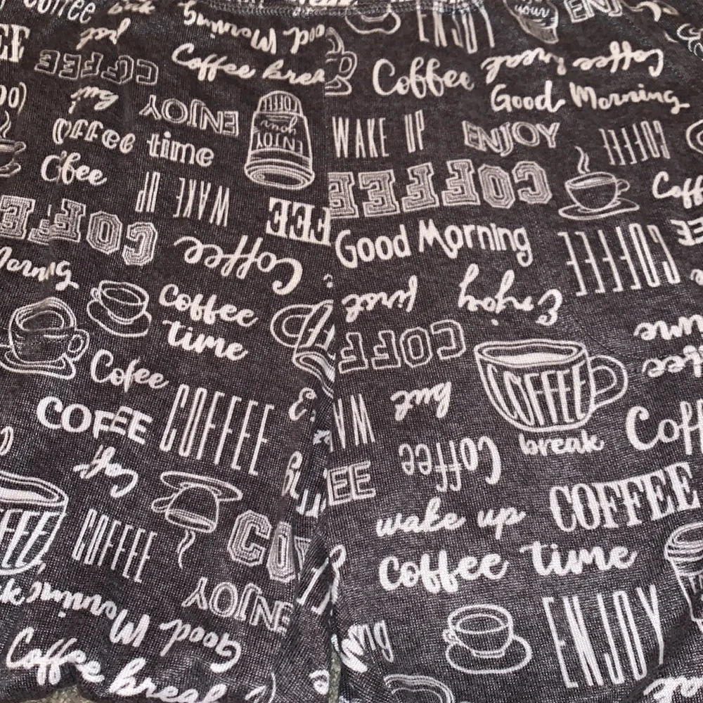 SUPER CUTE COFFEE THEMED SIZE SMALL 3-PIECE MATCHING OUTFIT